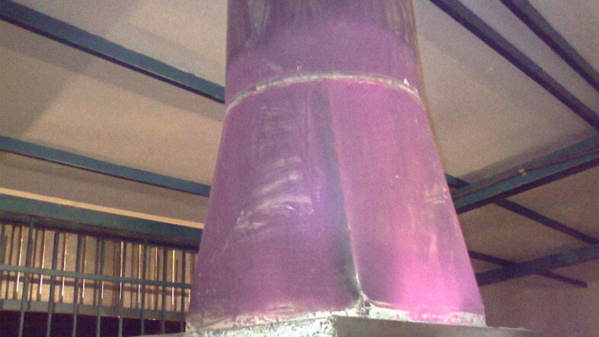 Campana de extraccion de vapor y gases