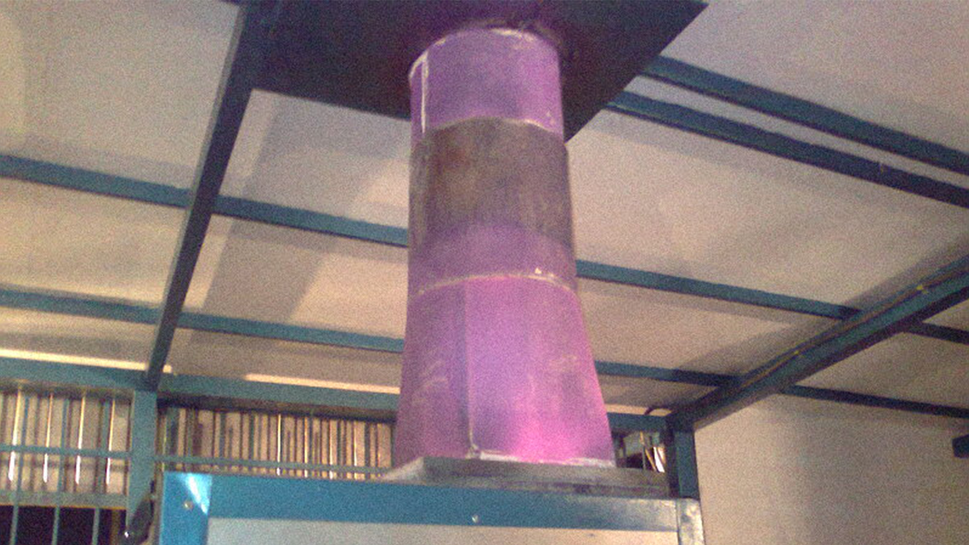 Campana de extraccion de vapor y gases